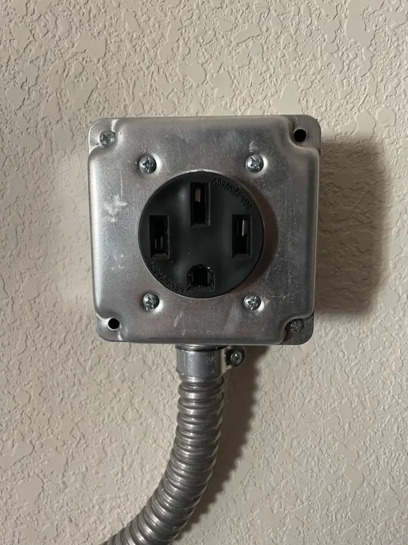 NEMA 14-50 outlet installed for Electrical Panel Upgrade in Progreso